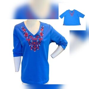 Susan Graver Weekend Embroidered Florals Stretch Knit Top Sz 3X Blue Red White